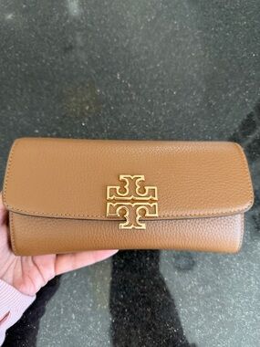 Tory Burch Cognac Leather Continental Clutch Wallet with Gold Logo